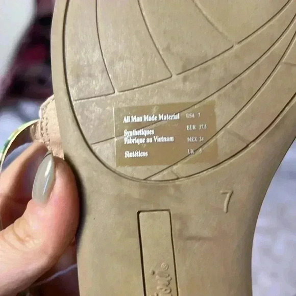 Bejeweled diamond rainbow sparkle sandal flats size 7 - Picture 5 of 5